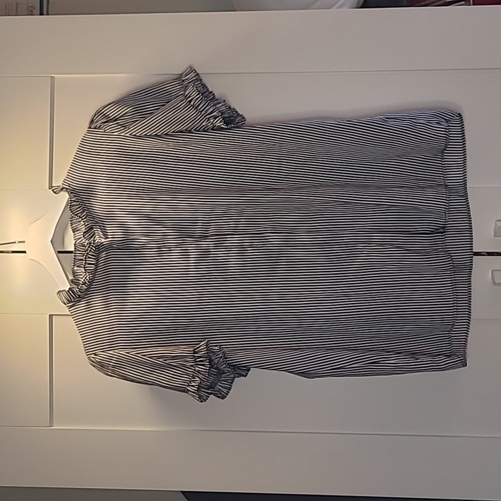 NWT T Tahari Navy/White Stripe blouse M